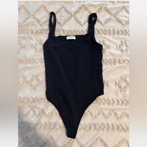 Aritzia Babaton black square neck tank body suit